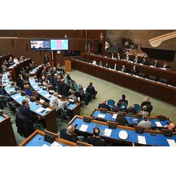 I lavori del convegno sull'usura organizzato nell'aula di piazza Oberdan, a Trieste, dall'Osservatorio regionale Antimafia - I lavori del convegno sull'usura organizzato nell'aula di piazza Oberdan, a Trieste, dall'Osservatorio regionale Antimafia