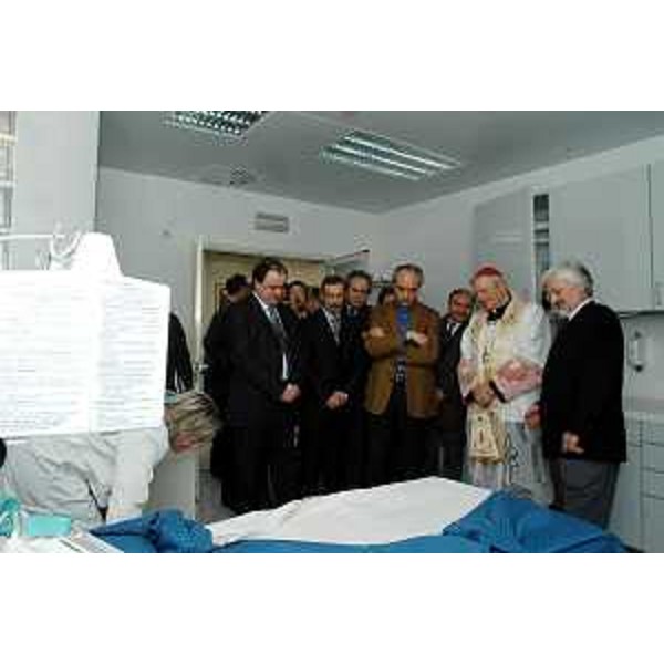 Gianni Pecol Cominotto (Assessore regionale all'organizzazione, personale e sistemi informativi) all'inaugurazione delle nuove sale parto a San Daniele. (San Daniele del Friuli, 29/03/04)