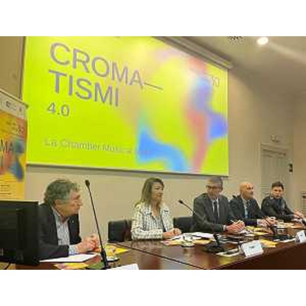 Al centro l'assessore Pierpaolo Roberti mentre interviene nel corso della presentazione - Al centro l'assessore Pierpaolo Roberti mentre interviene nel corso della presentazione