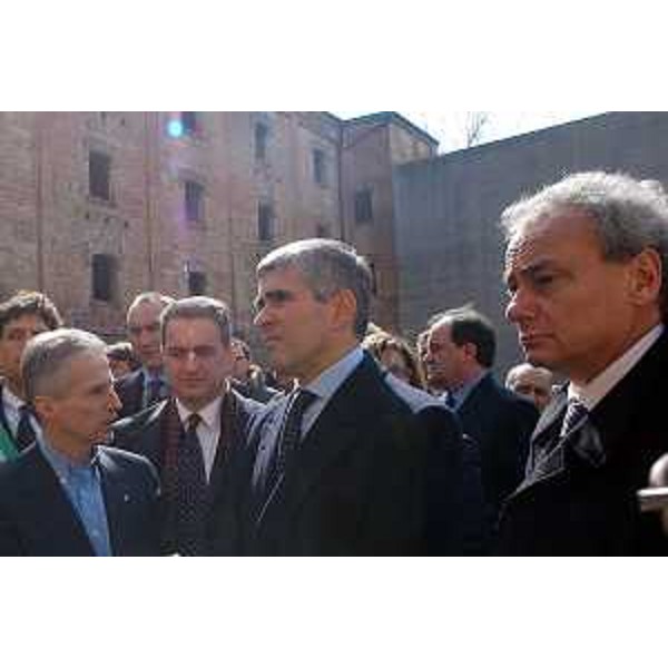 Riccardo Illy (Presidente della Regione Friuli Venezia Giulia), Pierferdinando Casini (Presidente della Camera dei deputati), Roberto Antonione (Sottosegretario agli affari esteri). (Trieste, 12/03/04)