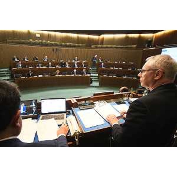 Un momento dei lavori dell'Aula guidati dal presidente del Cr Fvg, Mauro Bordin - Un momento dei lavori dell'Aula guidati dal presidente del Cr Fvg, Mauro Bordin