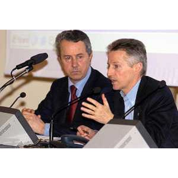 Riccardo Illy (Presidente della Regione Friuli Venezia Giulia) al MIB (School of Management). (Trieste, 01/03/04)