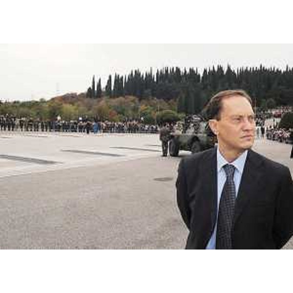 Luca Ciriani (Vicepresidente Friuli Venezia Giulia) a Redipuglia per la Festa dell'Unità d'Italia e la Festa delle Forze Armate. (Redipuglia 04/11/08)