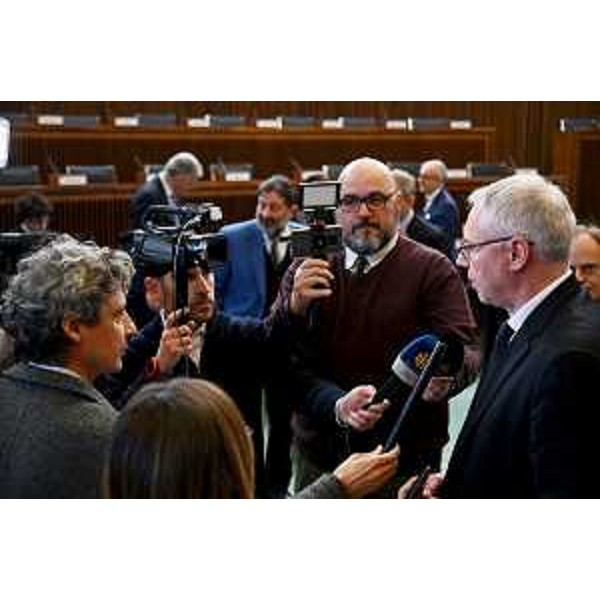 Il presidente del Cr Fvg intervistato dai giornalisti - Il presidente del Cr Fvg intervistato dai giornalisti