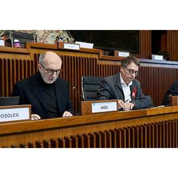L'assessore alla Salute, Riccardo Riccardi, e il presidente della III Commissione, Carlo Bolzonello (Fedriga presidente) - L'assessore alla Salute, Riccardo Riccardi, e il presidente della III Commissione, Carlo Bolzonello (Fedriga presidente)