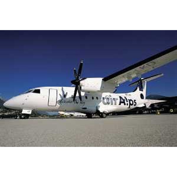 Un turboelica della airAlps, Compagnia aerea per la copertura della rotta Milano Malpensa / Aeroporto regionale del Friuli Venezia Giulia Ronchi dei Legionari.