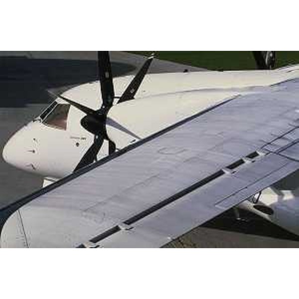 Un turboelica della airAlps, Compagnia aerea per la copertura della rotta Milano Malpensa / Aeroporto regionale del Friuli Venezia Giulia Ronchi dei Legionari.