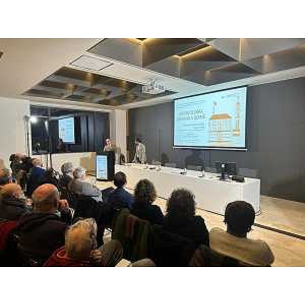 Il vice governatore del Friuli Venezia Giulia con delega alla Cultura Mario Anzil alla presentazione della monografia 'Archeologia urbana a Udine' - Il vice governatore del Friuli Venezia Giulia con delega alla Cultura Mario Anzil alla presentazione della monografia 'Archeologia urbana a Udine'