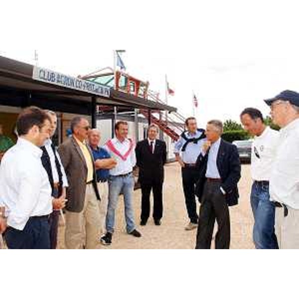 Riccardo Illy (Presidente Regione Friuli Venezia Giulia) con Sergio Bolzonello (Sindaco di Pordenone) in visita all'Aerocampo La Comina. (Pordenone 17/09/06)
