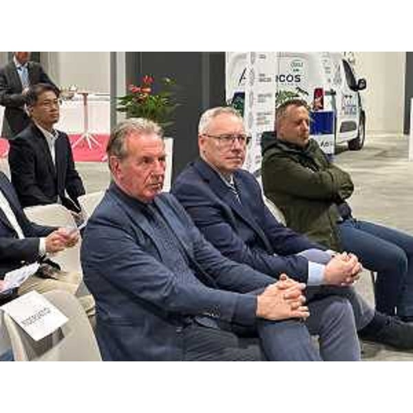 Da sinistra: l'assessore regionale alla Difesa dell'ambiente ed energia, Fabio Scoccimarro e il presidente del Cr Fvg, Mauro Bordin. - Da sinistra: l'assessore regionale alla Difesa dell'ambiente ed energia, Fabio Scoccimarro e il presidente del Cr Fvg, Mauro Bordin.