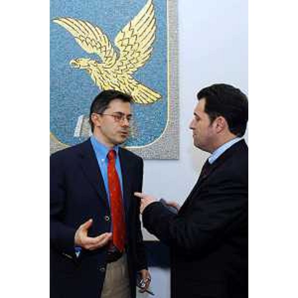 Ezio Beltrame (Assessore regionale alla salute e protezione sociale), Franco Iacop (Assessore regionale per le relazioni internazionali, comunitarie e autonomie locali). (Trieste, 06/02/04)