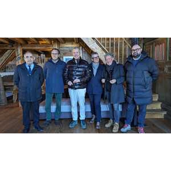 Al centro della foto l'assessore Sergio Emidio Bini - Al centro della foto l'assessore Sergio Emidio Bini