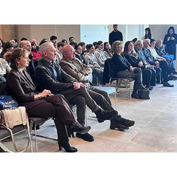 Il consigliere regionale Roberto Novelli in prima fila alla presentazione delle Convittiadi in sede Fondazione Friuli a Udine - Il consigliere regionale Roberto Novelli in prima fila alla presentazione delle Convittiadi in sede Fondazione Friuli a Udine 