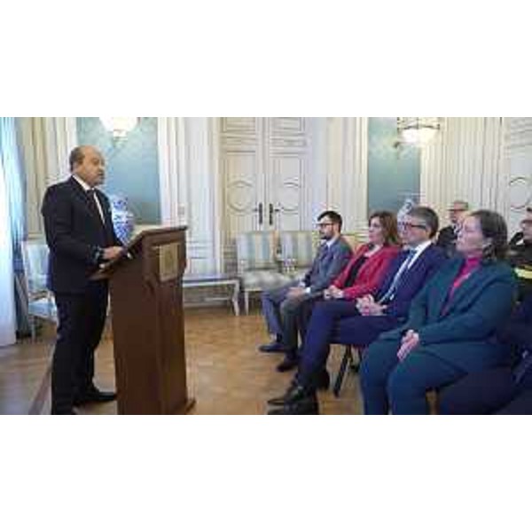 Lassessore regionale alle Autonomie locali e sicurezza Pierpaolo Roberti (seduto in platea) al tradizionale incontro con il Corpo Consolare di Trieste organizzato dalla Prefettura di Trieste, rappresentata dal prefetto Pietro Signoriello. - Lassessore regionale alle Autonomie locali e sicurezza Pierpaolo Roberti (seduto in platea) al tradizionale incontro con il Corpo Consolare di Trieste organizzato dalla Prefettura di Trieste, rappresentata dal prefetto Pietro Signoriello.