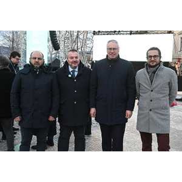 Da sinistra i consiglieri regionali Diego Moretti, Diego Bernardis, il presidente Bordin e il consigliere Enrico Bullian - Da sinistra i consiglieri regionali Diego Moretti, Diego Bernardis, il presidente Bordin e il consigliere Enrico Bullian