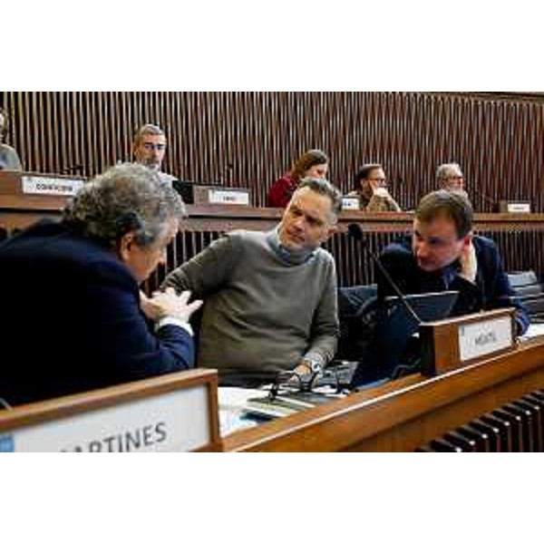 I banchi del Pd in IV Commissione: da sinistra Francesco Martines, Massimo Mentil e Massimiliano Pozzo. In alto, da sx, Andrea Carli e Manuela Celotti - I banchi del Pd in IV Commissione: da sinistra Francesco Martines, Massimo Mentil e Massimiliano Pozzo. In alto, da sx, Andrea Carli e Manuela Celotti