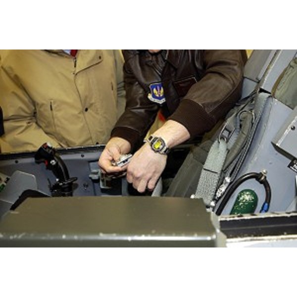 Riccardo Illy (Presidente Friuli Venezia Giulia) in visita alla Base aerea di Aviano. (Aviano 21/01/04)