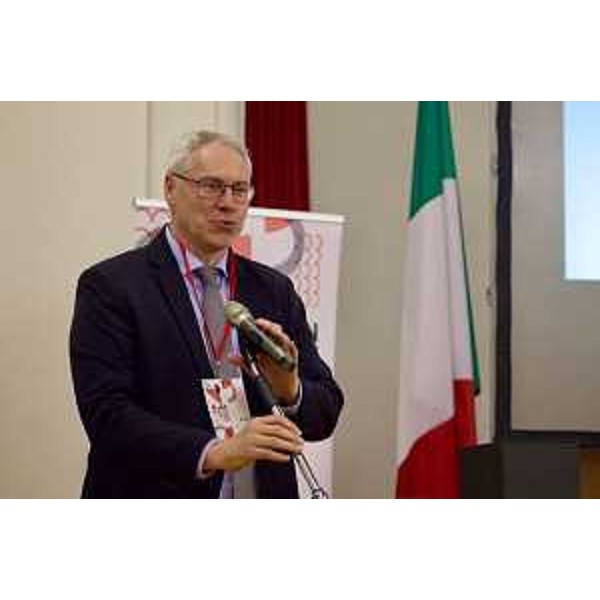 Il presidente del Consiglio regionale, Mauro Bordin, durante il suo intervento alla cerimonia di premiazione Eloge - Il presidente del Consiglio regionale, Mauro Bordin, durante il suo intervento alla cerimonia di premiazione Eloge