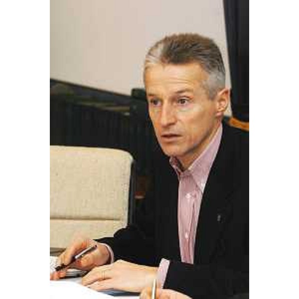 Riccardo Illy (Presidente della Regione Friuli Venezia Giulia) alla riunione della giunta. (Trieste, 09/01/04)