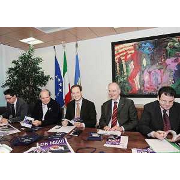 Luca Ciriani (Assessore regionale Attività produttive) alla presentazione dell'evento enogastronomico "Ein Prosit", a Udine. (Udine 13/11/08)