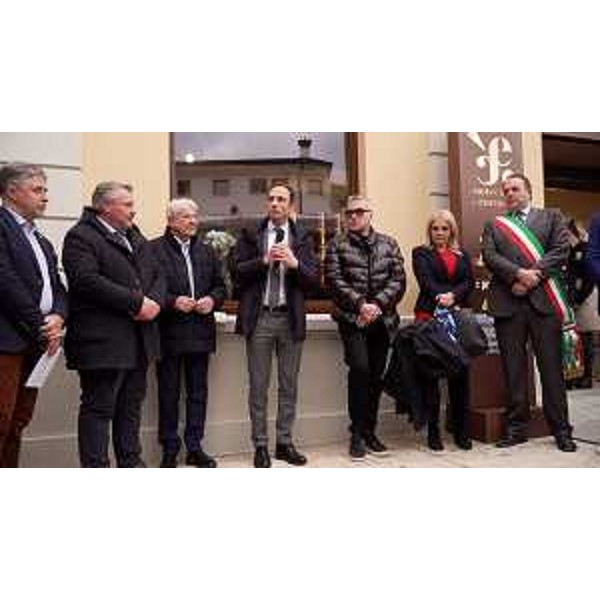 L'inaugurazione del Centro di promozione e valorizzazione del territorio del Collio a Cormons, con il governatore Massimiliano Fedriga. Il consigliere Diego Bernardis (Fp) è il secondo da sinistra - L'inaugurazione del Centro di promozione e valorizzazione del territorio del Collio a Cormons, con il governatore Massimiliano Fedriga. Il consigliere Diego Bernardis (Fp) è il secondo da sinistra