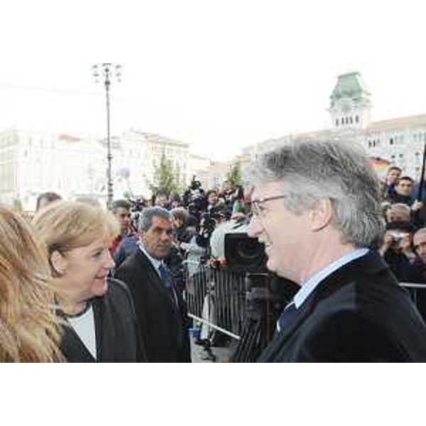 Angela Merkel (Cancelliera tedesca) accolta da Renzo Tondo (Presidente Friuli Venezia Giulia) nella sede della Regione a Trieste in piazza Unità d'Italia. (Trieste 18/11/08)