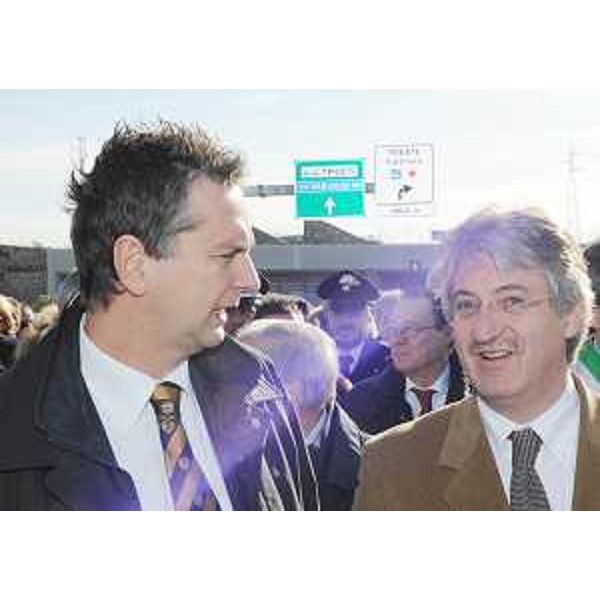 Edouard Ballaman (Presidente Consiglio regionale) e Renzo Tondo (Presidente Friuli Venezia Giulia) nel corso della cerimonia di inaugurazione dell'ultimo lotto della Grande Viabilità Triestina, Padriciano-Cattinara, e del nuovo raccordo autostradale Lacotisce-Rabuiese. (Trieste 19/11/08)
