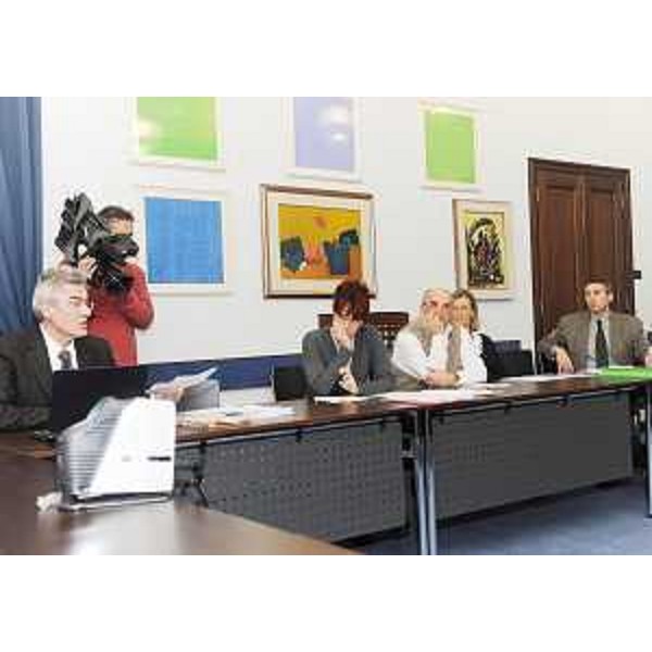 Alessia Rosolen (Assessore regionale Lavoro) alla presentazione del "Rapporto previsionale dell'economia e del mercato del lavoro", a Trieste. (Trieste 25/11/08)