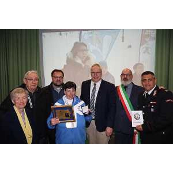 Un momento della consegna del consiglio del Cr - Un momento della consegna del consiglio del Cr