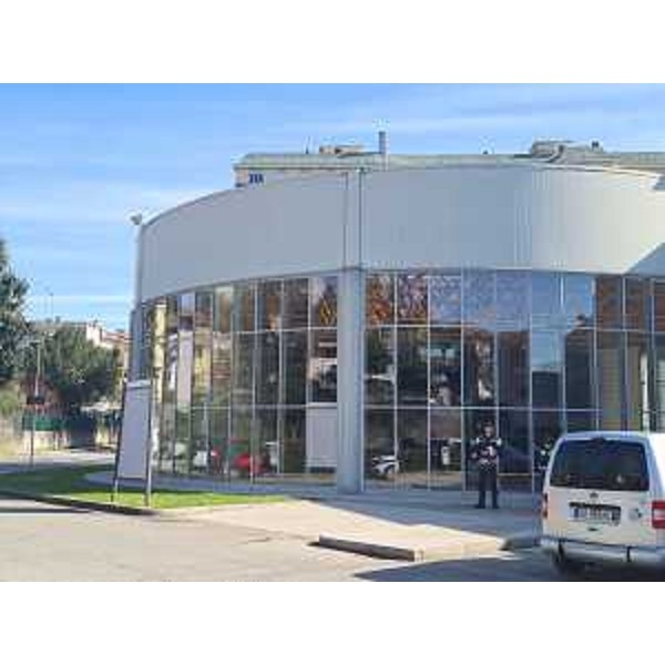 Una veduta esterna della struttura inaugurata - Una veduta esterna della struttura inaugurata