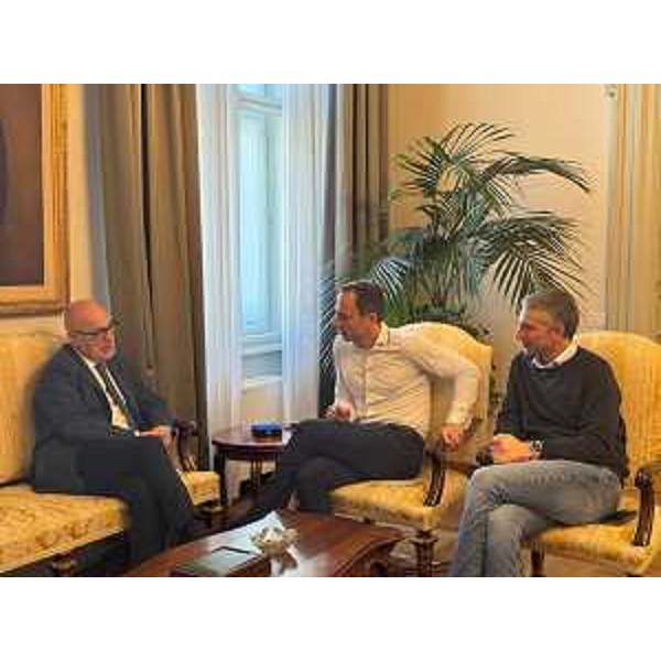 Il governatore del Friuli Venezia Giulia Massimiliano Fedriga e l'assessore alla Sicurezza Pierpaolo Roberti insieme al questore Pietro Ostuni. - Il governatore del Friuli Venezia Giulia Massimiliano Fedriga e l'assessore alla Sicurezza Pierpaolo Roberti insieme al questore Pietro Ostuni.