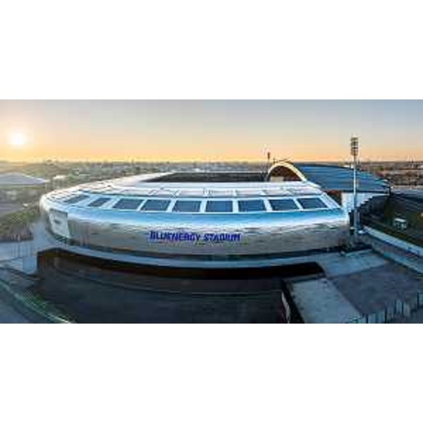 Energia in campo, il nuovo impianto fotovoltaico ospitato sulla copertura del Bluenergy stadio di Udine - Energia in campo, il nuovo impianto fotovoltaico ospitato sulla copertura del Bluenergy stadio di Udine 