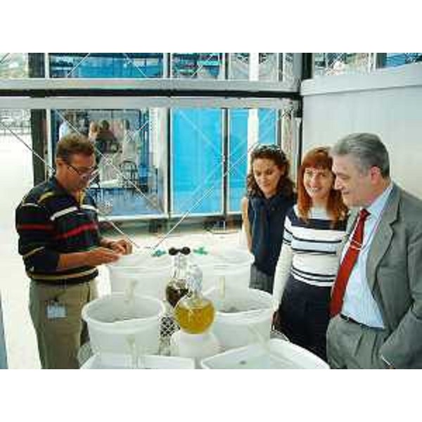 Lo stand del FVG a "Sapore di mare", nell'ambito del "43° Salone nautico internazionale", a Genova. (Genova 15/10/03)