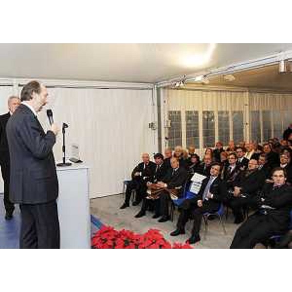 Riccardo Riccardi (Assessore regionale Trasporti) all'inaugurazione di "Fernetti Solar", nuovo impianto fotovoltaico installato sulla copertura di due magazzini del terminal intermodale di Fernetti, sul Carso triestino. (Trieste 28/11/08)