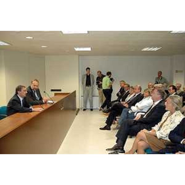 Roberto Cosolini (Assessore regionale al lavoro, formazione, università e ricerca) e Fabio Mussi (Ministro dell'Università e della Ricerca) durante la conferenza stampa. (Trieste 20/09/06)