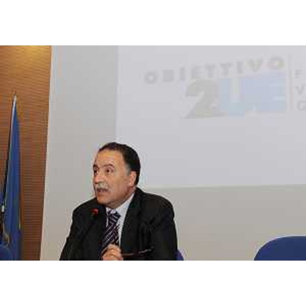 Giuseppe Napoli (Vicedirettore Relazioni internazionali e comunitarie) nel corso dell'evento di chiusura del DOCUP Obiettivo 2, a Udine. (Udine 03/12/08)