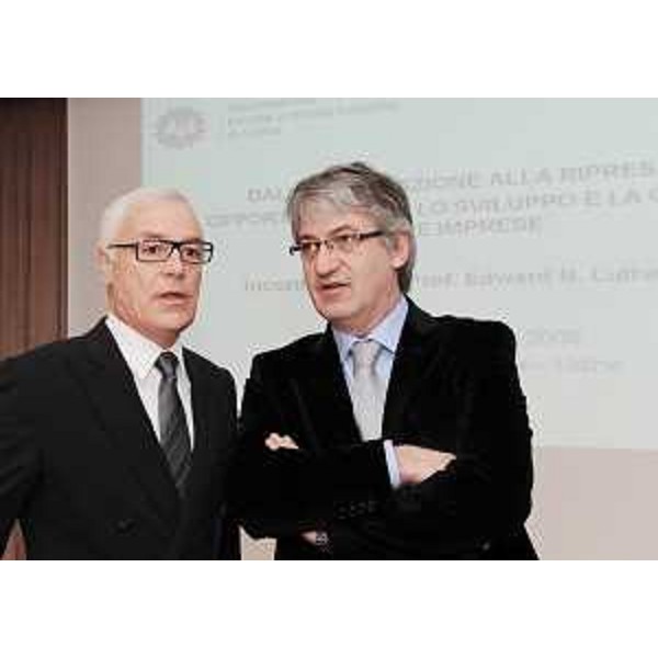 Massimo Paniccia (Presidente API) e Renzo Tondo (Presidente Friuli Venezia Giulia) all'Assemblea generale dell'Associazione piccole e medie industrie di Udine. (Udine 06/12/08)