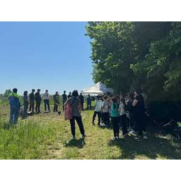 Un momento della festa organizzata a Precenicco in occasione della Giornata dell'Albero - Un momento della festa organizzata a Precenicco in occasione della Giornata dell'Albero