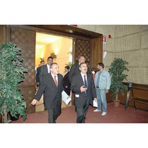 Fabio Mussi (Ministro dell'Università all'arrivo nell'aula magna dell'Università degli Studi di Trieste. (Trieste 20/09/06)