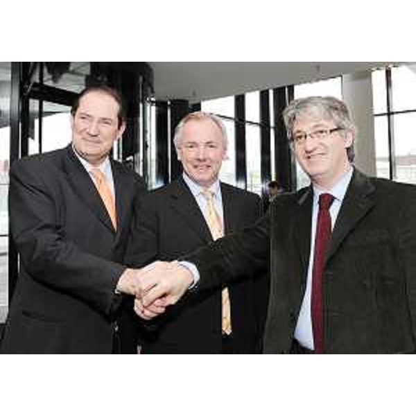 Giancarlo Galan (Presidente Veneto), Gerhard Doerfler (Governatore Carinzia) e Renzo Tondo (Presidente Friuli Venezia Giulia) al vertice di Villaco. (Villaco 10/12/08)