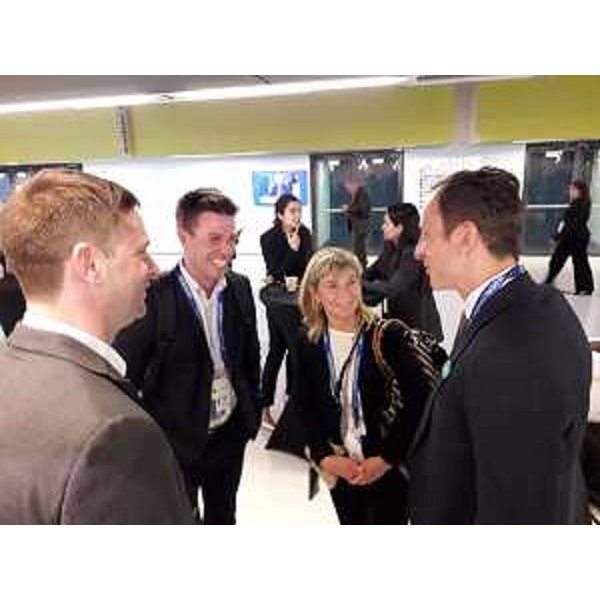 Il governatore Fedriga con alcuni componenti della delegazione del Friuli Venezia Giulia presente al meeting di Milano. - Il governatore Fedriga con alcuni componenti della delegazione del Friuli Venezia Giulia presente al meeting di Milano.