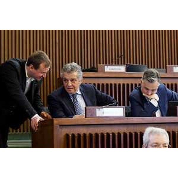 Da sinistra: Massimiliano Pozzo, Francesco Martines e Massimo Mentil (Pd) - Da sinistra: Massimiliano Pozzo, Francesco Martines e Massimo Mentil (Pd)