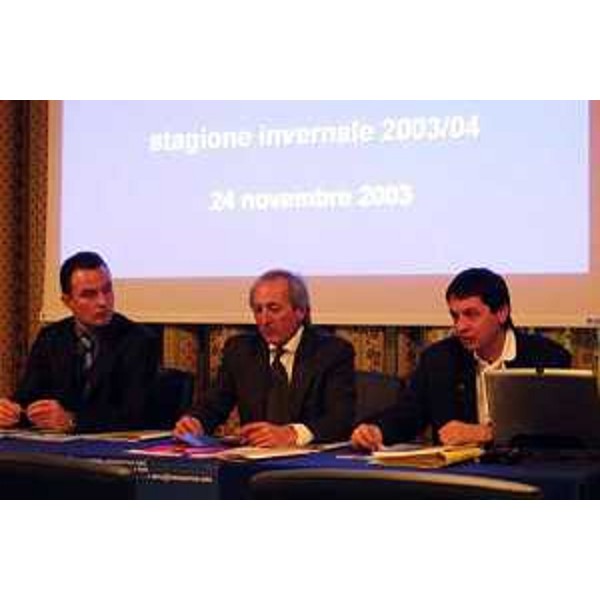 Conferenza stampa di presentazione della stagione 2003-2004 di Promotur. (Udine, 24/11/03)