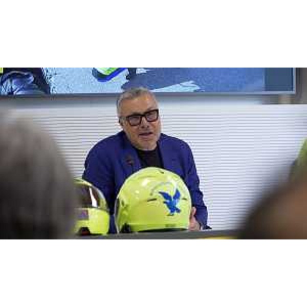 L'assessore regionale alle Attività produttive e turismo Sergio Emidio Bini alla presentazione delle nuove divise tecniche della Motostaffetta Friulana, contraddistinte dal marchio "Io Sono Fvg". - L'assessore regionale alle Attività produttive e turismo Sergio Emidio Bini alla presentazione delle nuove divise tecniche della Motostaffetta Friulana, contraddistinte dal marchio "Io Sono Fvg".