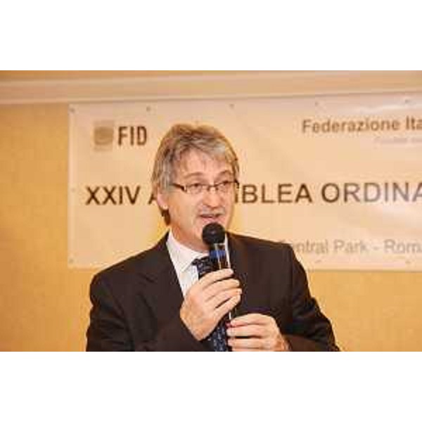 Renzo Tondo (Presidente Friuli Venezia Giulia) all'Assemblea nazionale della Federazione Italiana Dama. (Roma 13/12/08)