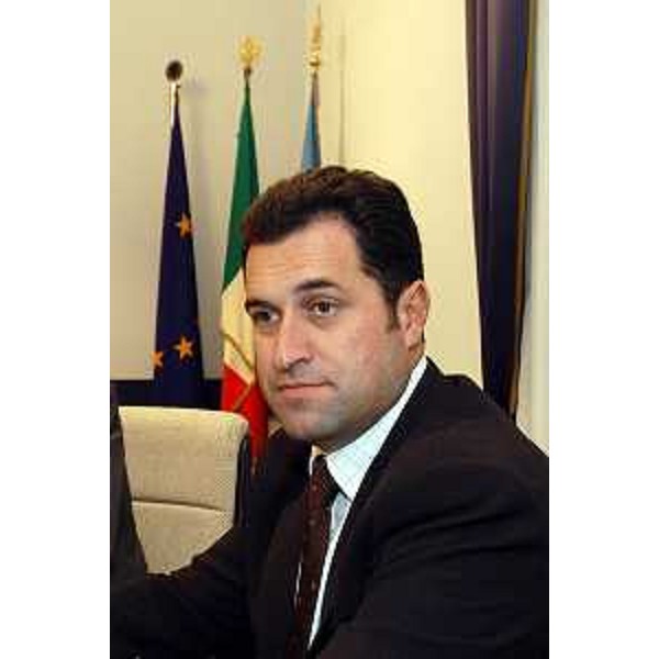 Franco Iacop (Assessore regionale per le relazioni internazionali, comunitarie e autonomie locali). (Trieste, 24/10/03)