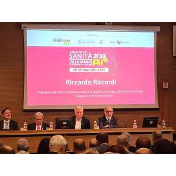 L'assessore Riccardi introduce il convegno "L'Ia per cambiare la sanità" a Villa Manin - L'assessore Riccardi introduce il convegno "L'Ia per cambiare la sanità" a Villa Manin