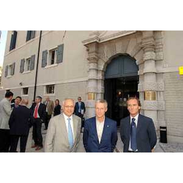 Riccardo Illy (Presidente Regione Friuli Venezia Giulia) con Giuseppe Morandini (Confindustria) e Giovanni Fantoni (Presidente dell'Assindustria di Udine) al convegno Assindustria su PMI tenutosi a Udine. (Udine 22/09/06)