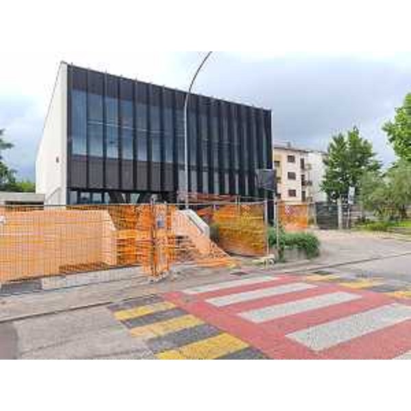 Il cantiere della nuova Biblioteca di Aviano realizzata anche con i fondi regionali della concertazione - Il cantiere della nuova Biblioteca di Aviano realizzata anche con i fondi regionali della concertazione