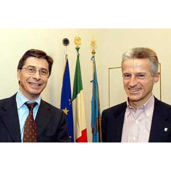 Riccardo Illy (Presidente della Regione Friuli Venezia Giulia) con Vasco Errani (Presidente della Regione Emilia Romagna). (Trieste, 19/11/03)